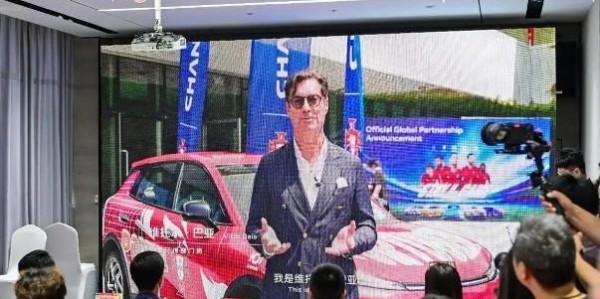 皇冠体育官方网站-葡萄牙前国门拜亚：预祝重庆铜梁龙在中超取得巨大成功